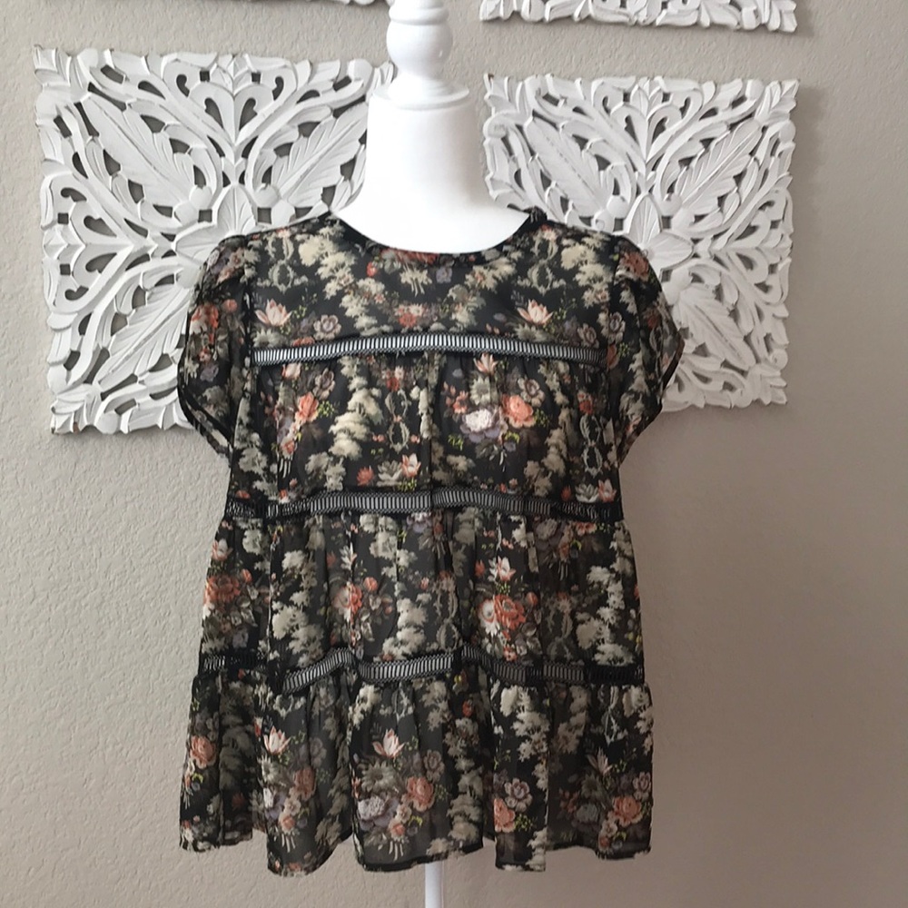 Floral top